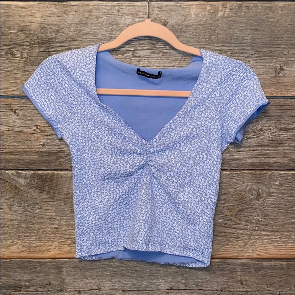 brandy short sleeve blue floral top!!